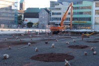 Nach Einbau der Tragschicht ohne Bindemittel (mit eingebauten Belftungsrohren)